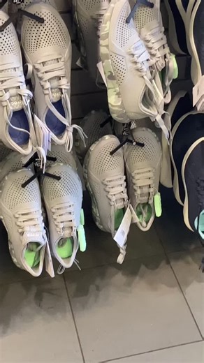 Crocs Tennis Shoes: The Latest Trend in Footwear Fashion