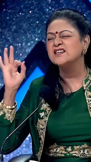 Funny murgi dance🐔😱 #chicken #funny #birds #rooster #chickendance #chickensong #short #murga #viral