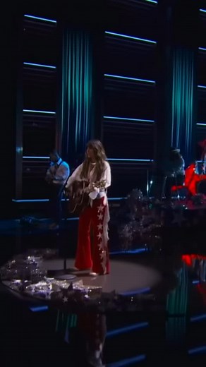 Just when I thought I got him to fall in love with Tennessee... #EllaLangley #CMAawards #countrymusic | Country Sayings