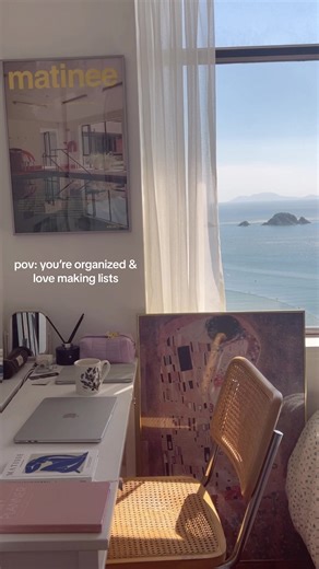 Ultimate Guide to Organizing Your Bookshelf and More