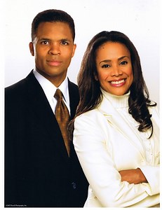Jesse Jackson Jr. Serves Imprisoned Wife with Divorce Papers; Case Proceeds