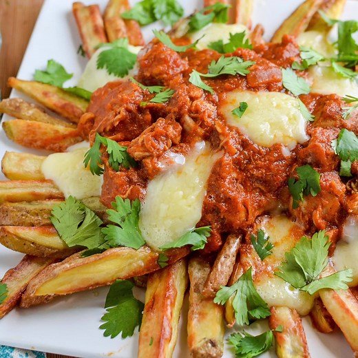 157K views · 86 reactions | Low Syn Butter Chicken Poutine!! – The...