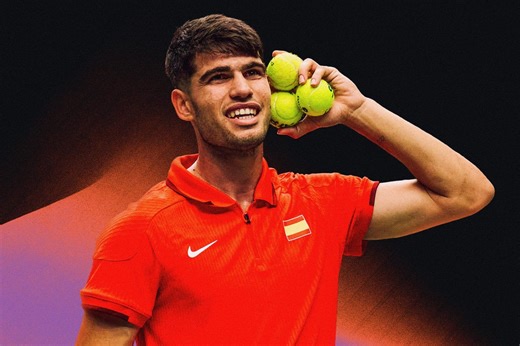 Carlos Alcaraz’s juggling routine is more than a novelty. It’s an ideal warmup