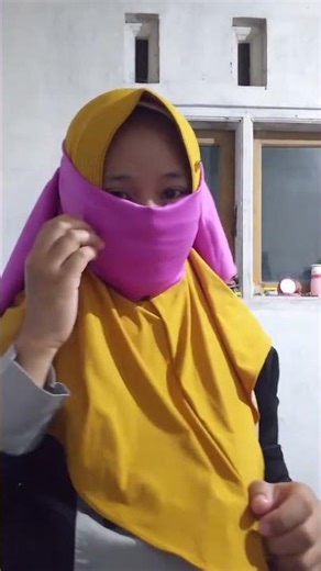Special Live Challenge: Cover Your Face with a Satin Headscarf #shortsindonesia #livechallenge