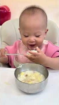 Who understands! The baby is eating so well, it's too good.