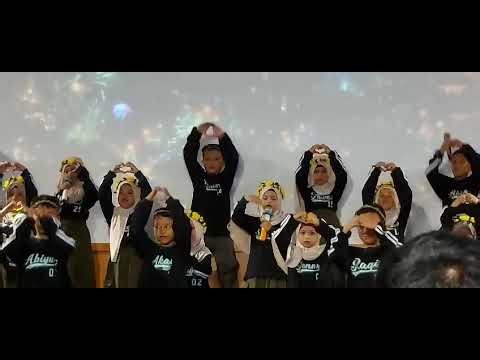 Baby Shafa & Friends, Vocal Group 'We Are The World'