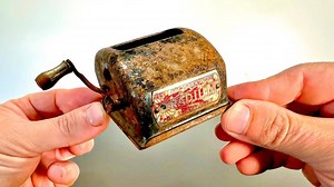264K views · 5.3K reactions | 1945's Razor Blade Sharpener 'Radium' - Restoration #restoration #diy | TheFabrik | Facebook