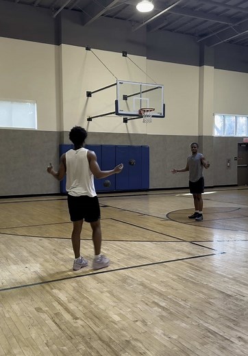 Preventing Move Theft in Basketball