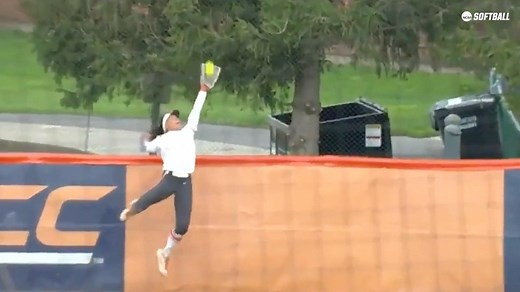Watch: These are the college softball plays of the week