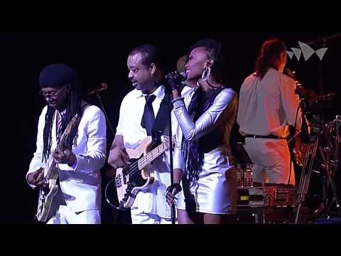 CHIC featuring Nile Rodgers - Lost in Music - Sister Sledge - (Live At The House Sídney 2013) HD