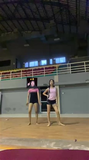Hands Up Dance Trend Explained