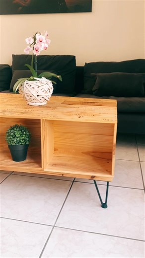 Créer une table basse unique avec des caisses de vin