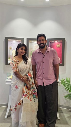 Abishek Chandamarakshan on Instagram: "Even if you plan properly things might go different 🙏 Flat 30% Off on all diamonds for this Valentines Day. LIMITED OFFER🤗 💎 Natural Diamonds starting at Rs.5,000/- 😍 0% Deductoon on Gold Exchange 🤩 Store location: Caratlane, Anna Nagar 2nd Avenue, Chennai @caratlane @digiq_media #amruthaabishekseries #valentinesday #annanagar #jewel #shopping"