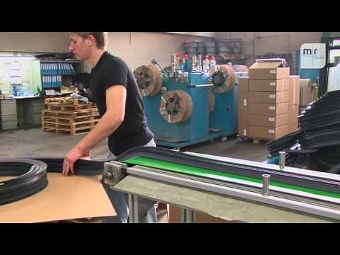 Extrusion of sealing profiles