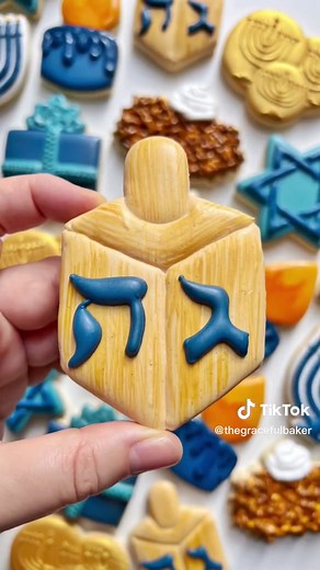 How to Play Dreidel: Fun Hanukkah Game Explained