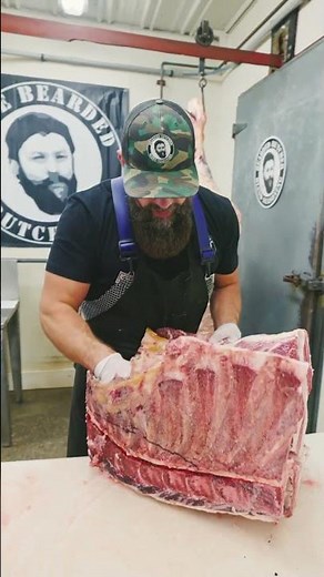 Pulling a Chuck Roll out from Tajima Wagyu Beef. 🔪🥩 #shorts