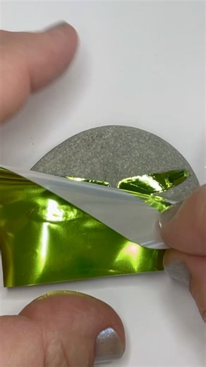 2.1M views · 26K reactions | Foil dragonflies… 曆✨ #dragonfly #dragonflies #bugs #magic #foil #foilart #glitter #oddlysatisfying #asmr #rockpainting #tutorial #crafty #creativeprocess #artsupplies #happyfriday | Kala Escobar Design | Facebook