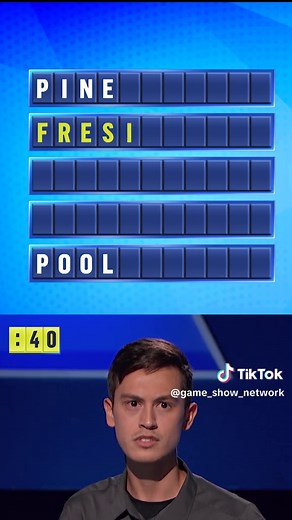 60-Second Chain Reaction Game Show Challenge