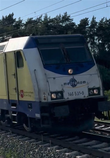 Was macht Metronom auf dem Weg nach Berlin🧐😍 Leider bald mit DB Logos🙄 #zugüberführung #metronom #überführung #trainspotting #bahnfotografie