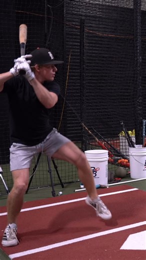 Out Front Hitting on Instagram: "Stretch and GO! Creating good stretch or a counter move is beneficial for multiple reasons, but once it’s created we don’t want to lose it by allowing the hands to fall or leak forward. Hold or continue to stretch until you launch."