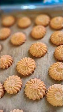 This recipe for shop-bought petit fours will blow your mind! 💥🤗
