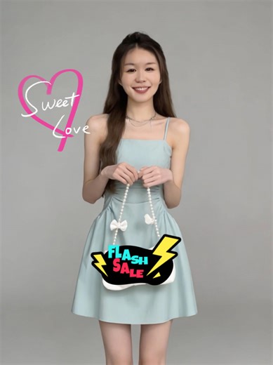 Stylish Sleeveless Short Skirt for Festive Occasions