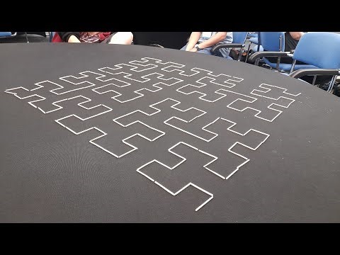 Create an animation showing a Hilbert curve filling a square #MathsAnimationTMiP