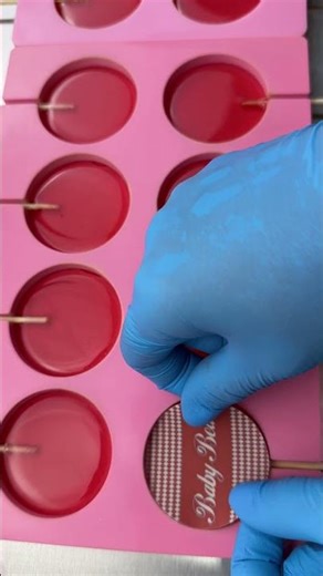 Making Yummy Lollipops With Fun Designs!