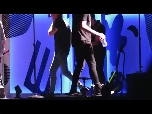 18 1d live #concertmusic #onedirection #londonsinger #concert #music | 18 - One Direction