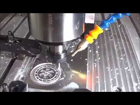 Ausfräsen einer Medaille mit einem Gravurstichel