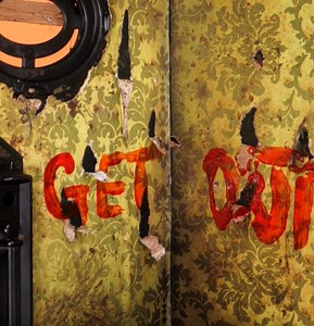 Halloween is here: Transforming a pink doll house into a black haunted one! | 5-Minute Crafts Family