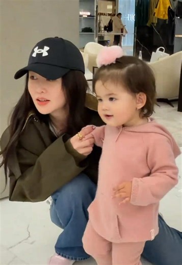 I gave her life, and she made me cherish life more. My children are only mothers. Mothers will take them to live a happier and stronger life, and be their lifelong support.