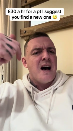 Paying a PT £30 a hr? Yeah he just a rep counter sorry 🤣 #weightlossdiet