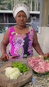 272K views · 28K reactions | Esse Almoço Ficou Delicioso ... Olha Como Fizemos Meus Amores #carne #fypシ゚ #tripas #tripas #youtuber #delicias #espiritosanto #meudiaadianaroça #receitasdaroça #youtubeshort | Receitas da Roça | Facebook