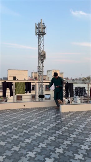 Kamlesh comedy | Kiska Number hai 😂 @kamlesh_khubsurat #viral #instagram #trending #bhojpuri | Instagram