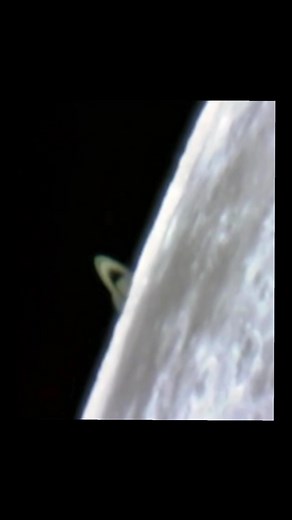 幻想的な土星の光景と天体観測