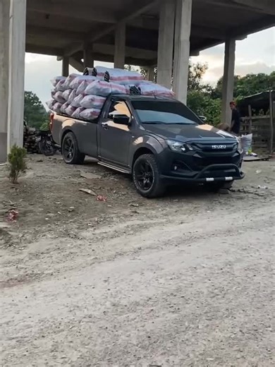 إنشالله ربي ينوب لكل واحد كعبة كيفها