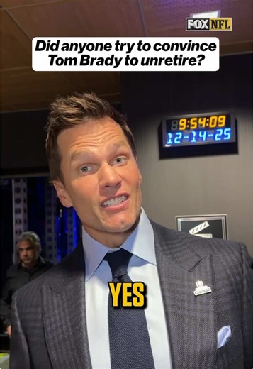 Which team do you think reached out to @Tom Brady? 🤔 #nfl #nflonfox | Tom Brady