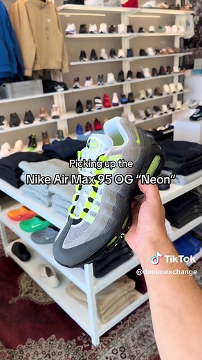 Nike Air Max 95 OG - Neon Release Overview