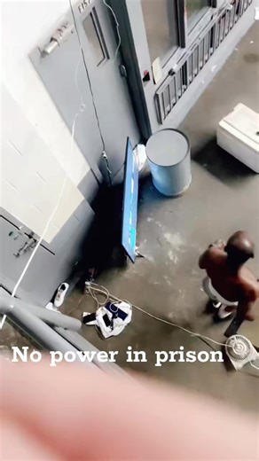 Prson_Times on Instagram: "No power in prison they thought they stopped something 😂"