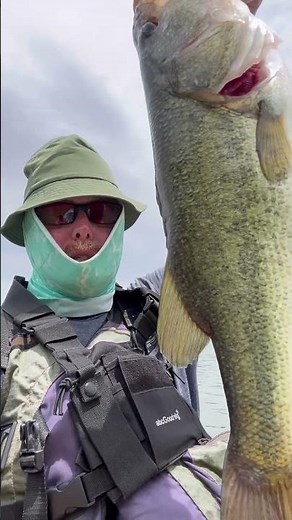 Big Bass on Lake Texoma! Kayak Fishing Adventure 🎣💥