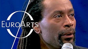 Swinging Bach was an open-air late-night event that took place on July 28 2000 in the wonderful atmosphere of the Leipzig marketplace in Germany with international guests from the spheres of classical, jazz, and rock music who interpreted Bach in their very own individual ways. Watch the full event: https://bit.ly/Swinging-Bach Subscribe to EuroArts: https://goo.gl/jrui3M Bobby McFerrin Gewandhausorchester Leipzig | EuroArts Music