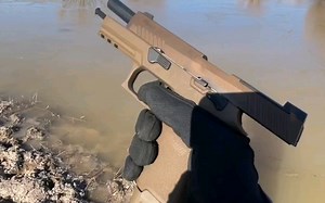 西格绍尔m17手枪全自动射击