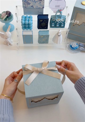 ASMR Jewelry Packaging: A Relaxing Experience