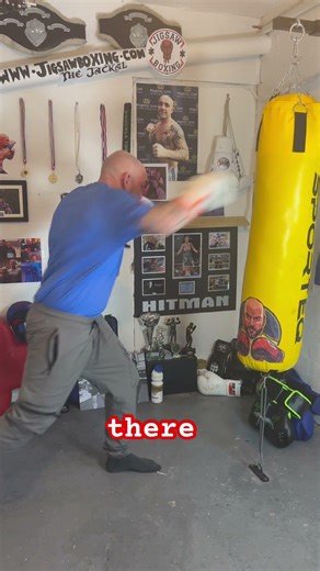 YOU NEED THIS TRICK TO LEVEL UP YOUR BOXING!! #boxing #learntobox #learnboxing #beginnerboxing #spar