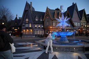 Disney presenta el impresionante Mundo de Frozen en Disneyland París