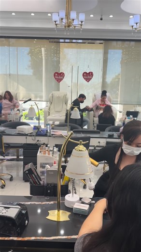 Head spa ,facial , Sip, scrub, and fall in love 💘✨Valentines Day VIP pedicure 💕 FREE drinks 💕Sugar Scrub 💕 Major Pampering Vibes 📍 8652 ,9336 Whittier Blvd Pico Rivera 90660 #valentinesday #valentinesdaynails #vippedicure #toplinenails #selfcareseason luxurylifestyle luxnails | Topline Nails & Spa