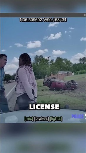 She ran from police… then officers saw her kids in the back seat 😱