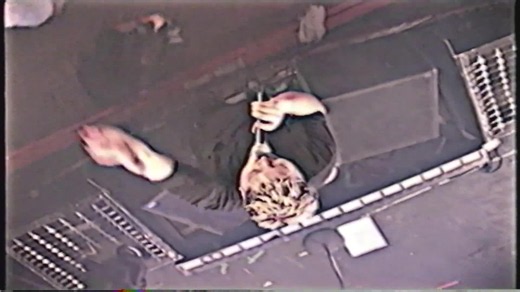 Drowning Pool live: “Tear Away” & “I Am” at Deep Ellum (2001)