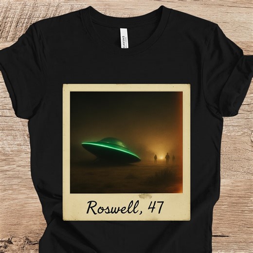 Roswell '47 UFO Polaroid T-shirt: Retro Sci-fi Alien Tee - Etsy UK
